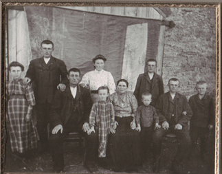Anton & Franziska Doll Family -1911